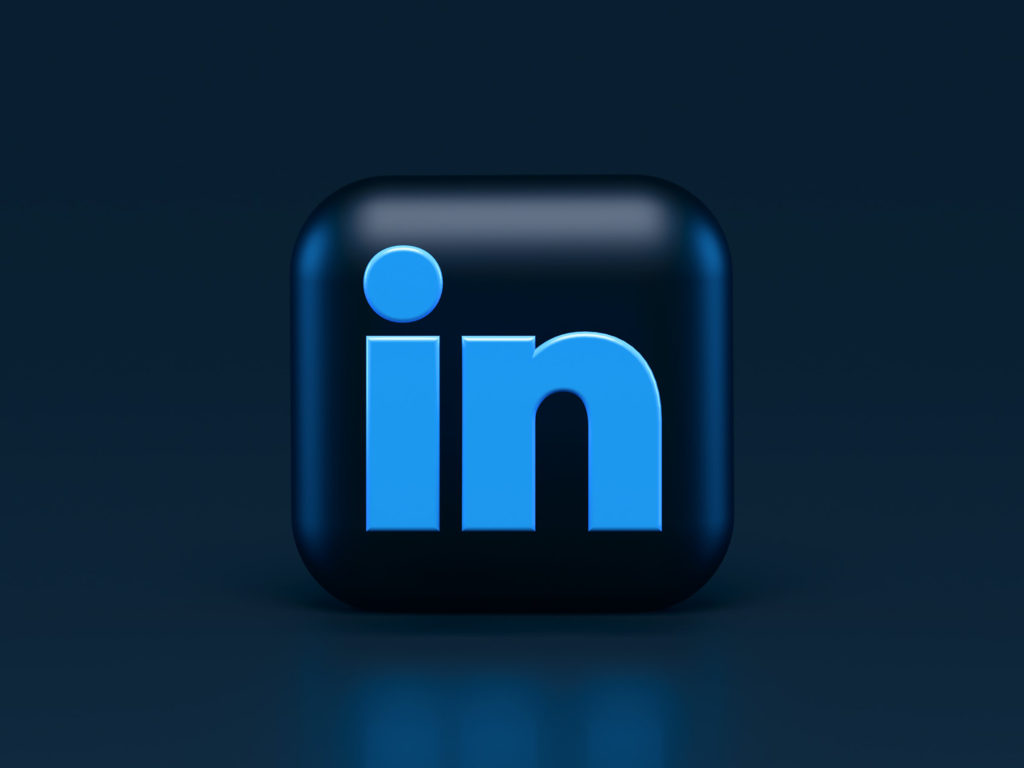 advertise on linkedin